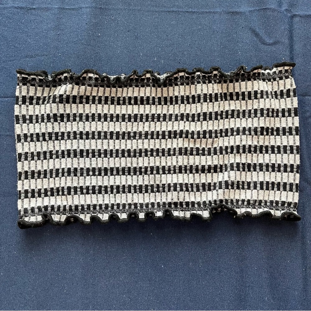 Out From Under | Urban Outfitters Black & Gray Stretchy Ribbed Tube Top Size S